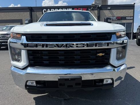 Used 2023 Chevrolet Silverado 3500 LT w/ Convenience Package AWD/4WD image 4