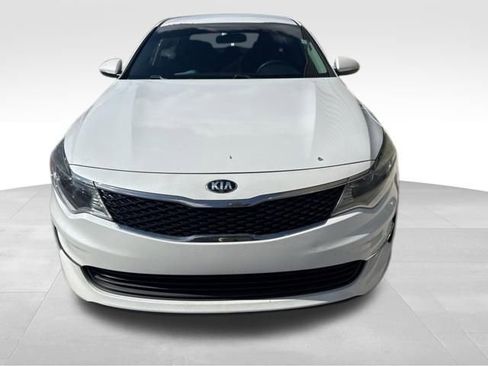 Used 2018 Kia Optima LX w/ 17" Alloy Wheels Package image 7