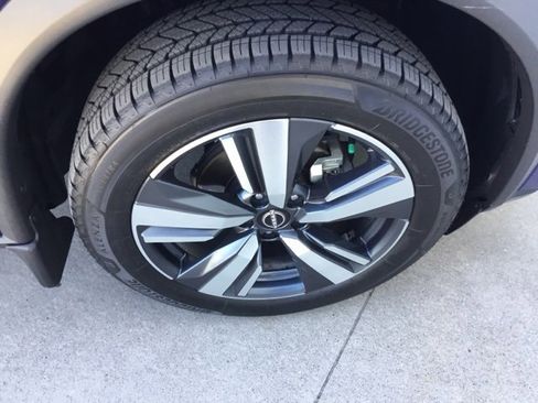 Used 2022 Nissan Rogue SL w/ SL Premium Package image 27