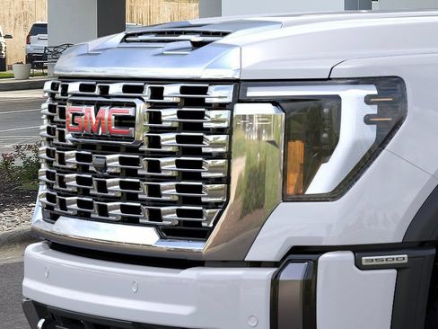 New 2026 GMC Sierra 3500 Denali w/ Denali Reserve Package AWD/4WD image 13