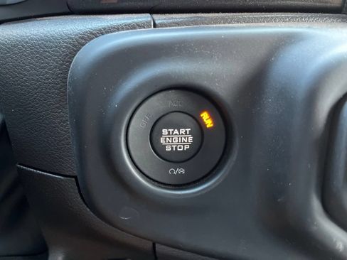 Used 2022 Jeep Wrangler Unlimited Rubicon w/ LED Lighting Group AWD/4WD image 79