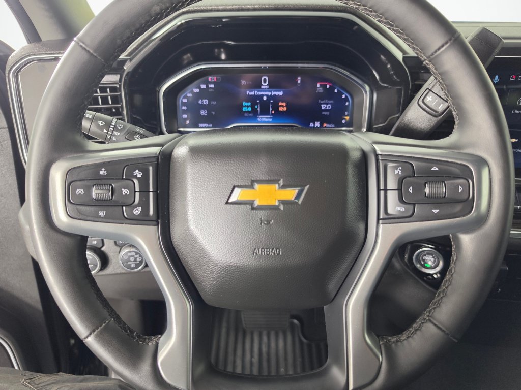 Used 2025 Chevrolet Silverado 2500 LT w/ Convenience Package AWD/4WD image 14