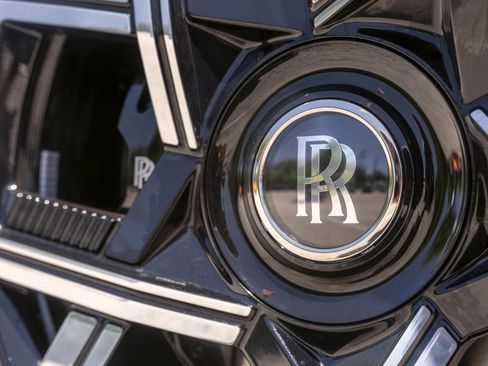 New 2026 Rolls-Royce Cullinan Black Badge AWD/4WD image 4
