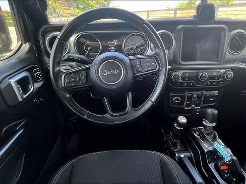 Used 2021 Jeep Wrangler Unlimited Sport AWD/4WD image 5