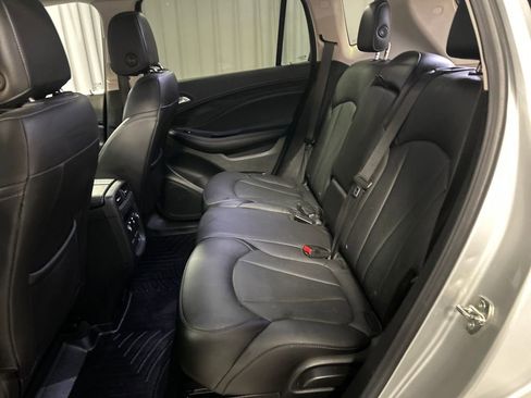 Used 2019 Buick Envision Essence image 23