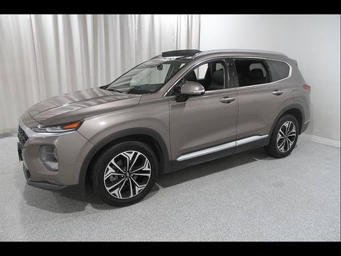 Used 2019 Hyundai Santa Fe FWD image 3