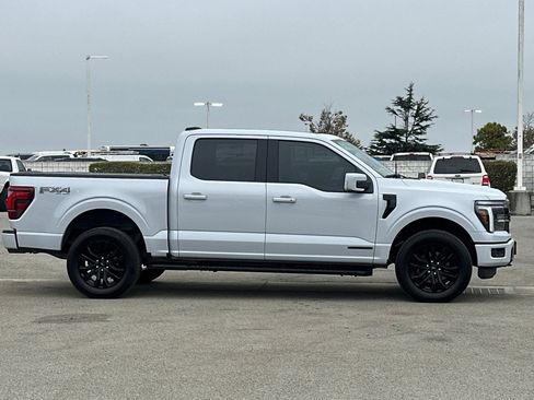 Used 2025 Ford F150 Lariat w/ Equipment Group 501A Mid AWD/4WD image 3
