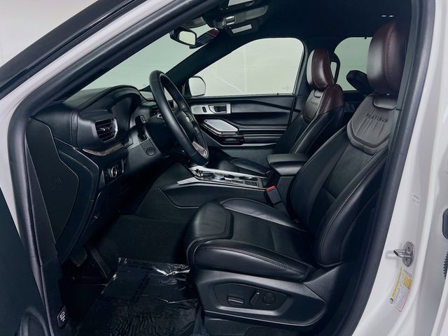 Used 2023 Ford Explorer Platinum w/ Technology Package RWD image 13
