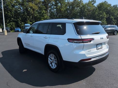 Used 2023 Jeep Grand Cherokee L Laredo w/ Luxury Tech Group I AWD/4WD image 3