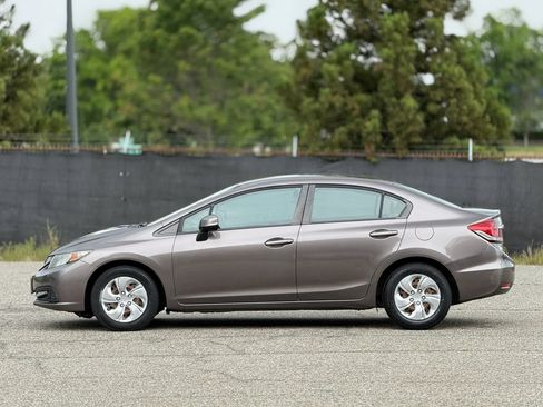 Used 2013 Honda Civic LX image 8