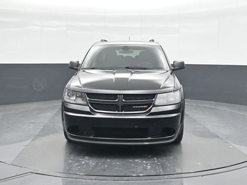 Used 2020 Dodge Journey SE w/ SE Popular Equipment Group image 5