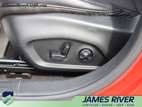 Used 2019 Jeep Compass Latitude FWD image 23