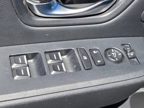 Used 2024 Honda Pilot Touring image 16