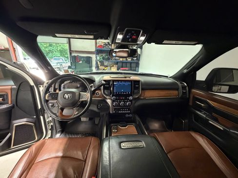 Used 2023 RAM 2500 Limited AWD/4WD image 14