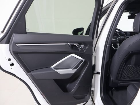 Used 2021 Audi Q3 2.0T Premium image 22