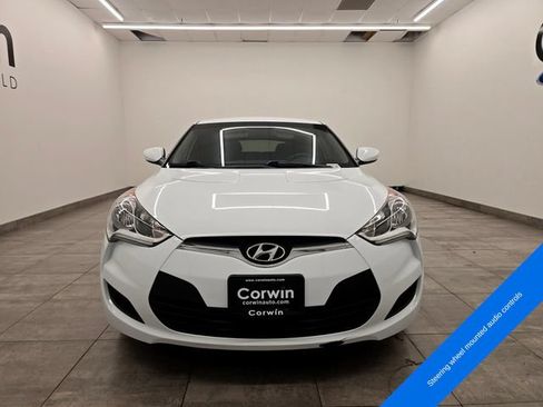 Used 2016 Hyundai Veloster FWD image 7
