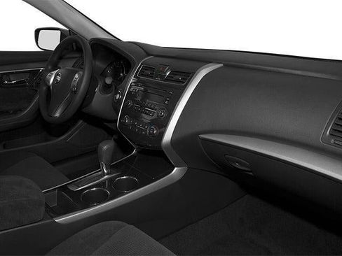 Used 2013 Nissan Altima 2.5 S image 17
