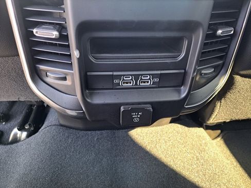 Used 2025 RAM 2500 Laramie w/ Night Edition image 25