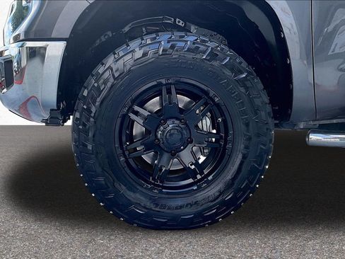 Used 2016 Toyota Tundra SR5 w/ SR5 Upgrade Package AWD/4WD image 36