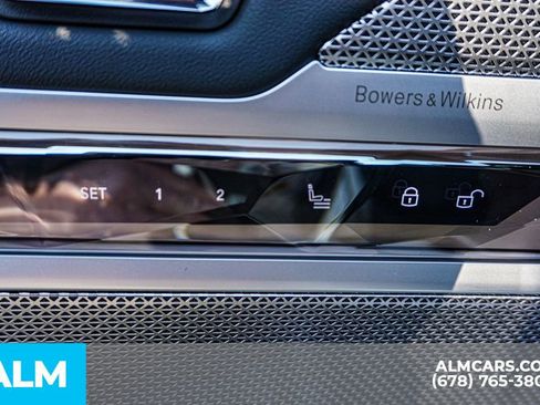 Used 2023 BMW 740i image 54