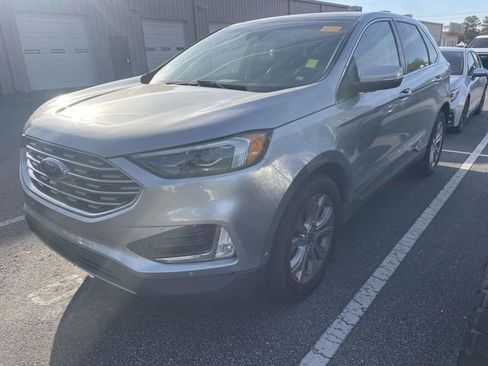 Used 2020 Ford Edge Titanium w/ Equipment Group 301A image 3