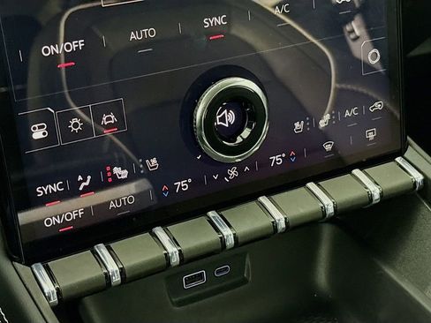 New 2026 GMC Terrain Denali w/ LPO, Floor Liner Package image 16