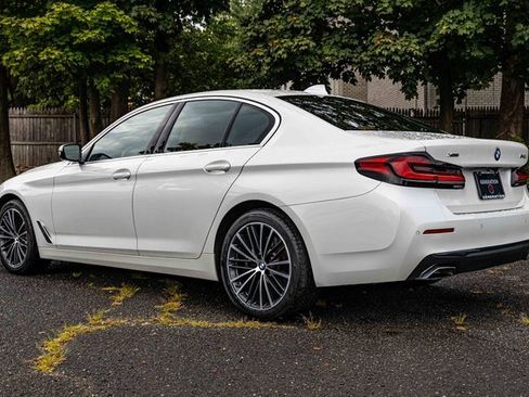 Used 2022 BMW 540i xDrive w/ Convenience Package image 4