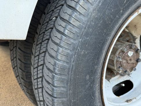 Used 2012 Ford E-450 and Econoline 450 Super Duty RWD image 14