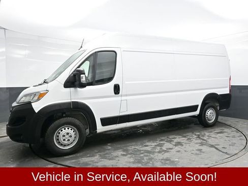 Used 2025 RAM ProMaster 2500 w/ Convenience Group image 3