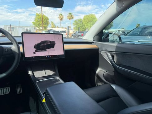 Used 2022 Tesla Model Y Performance AWD/4WD image 25