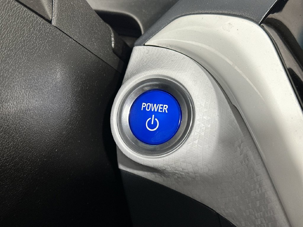 Used 2017 Chevrolet Bolt LT FWD image 19
