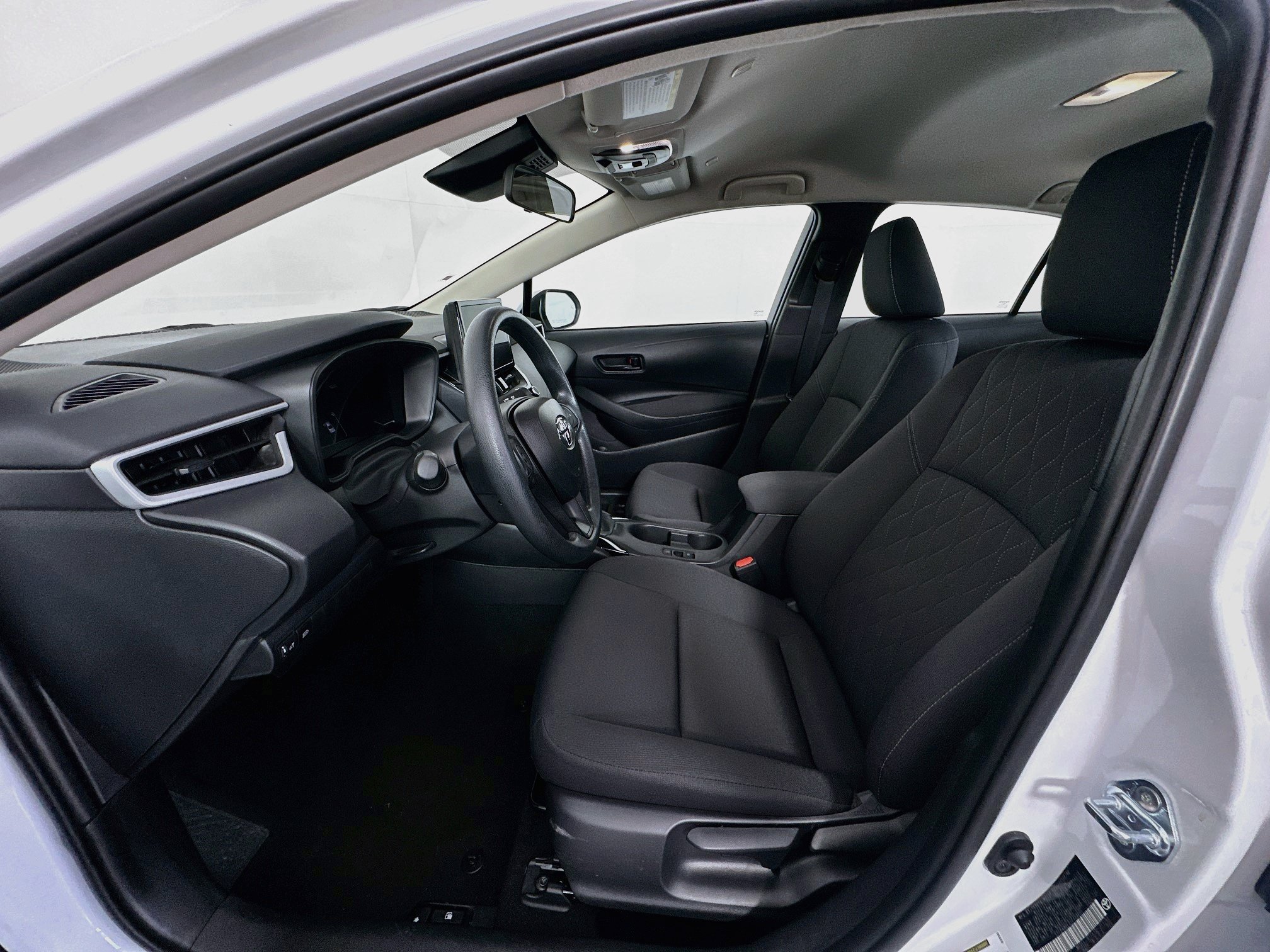 Used 2026 Toyota Corolla LE FWD image 13