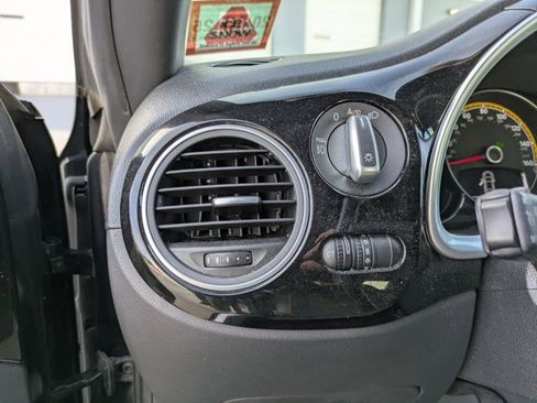 Used 2016 Volkswagen Beetle 1.8T Dune image 13