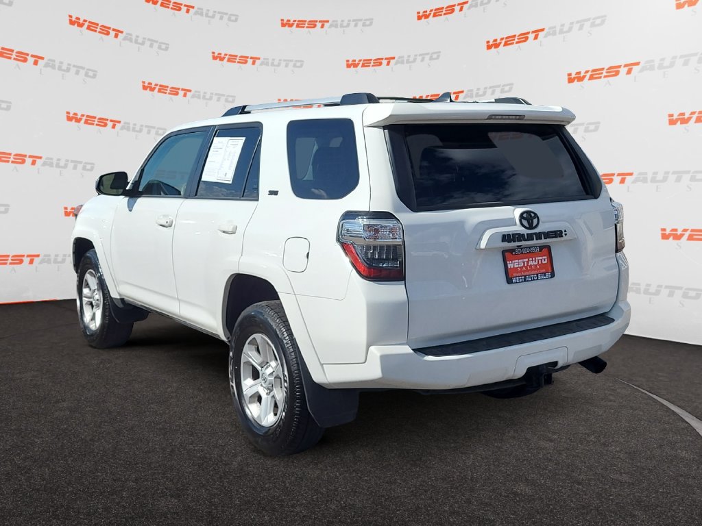 Used 2022 Toyota 4Runner SR5 AWD/4WD image 3