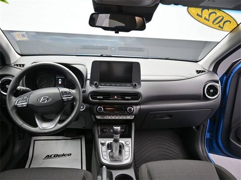 Used 2022 Hyundai Kona SEL w/ Convenience Package image 17