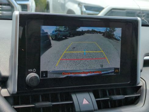Certified 2024 Toyota RAV4 LE AWD/4WD image 19