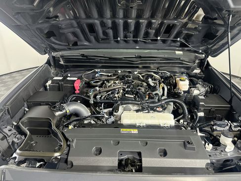 Used 2024 Toyota Tacoma TRD Sport AWD/4WD image 32
