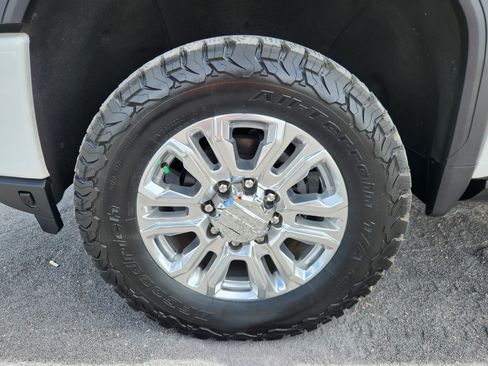 Used 2021 GMC Sierra 2500 Denali w/ Denali Ultimate Package AWD/4WD image 16