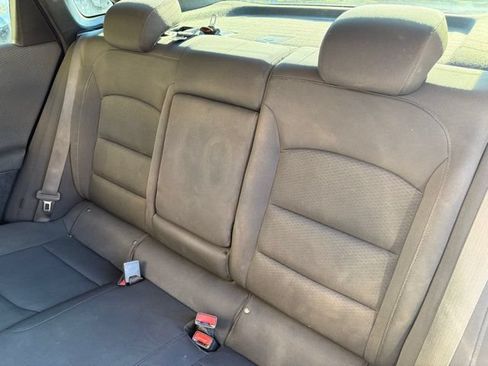 Used 2021 Chevrolet Malibu LT FWD image 28
