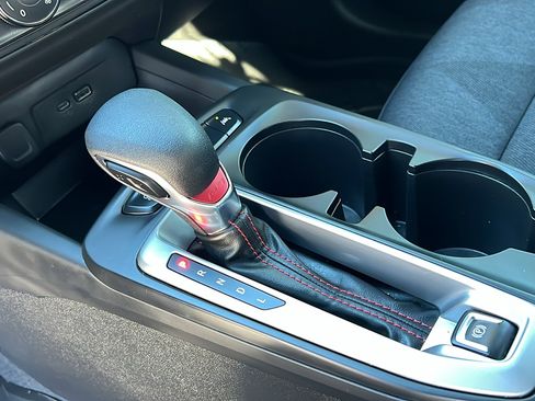 Used 2024 Chevrolet Trax RS image 19