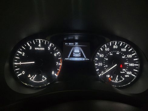 Used 2019 Nissan Pathfinder Platinum image 23