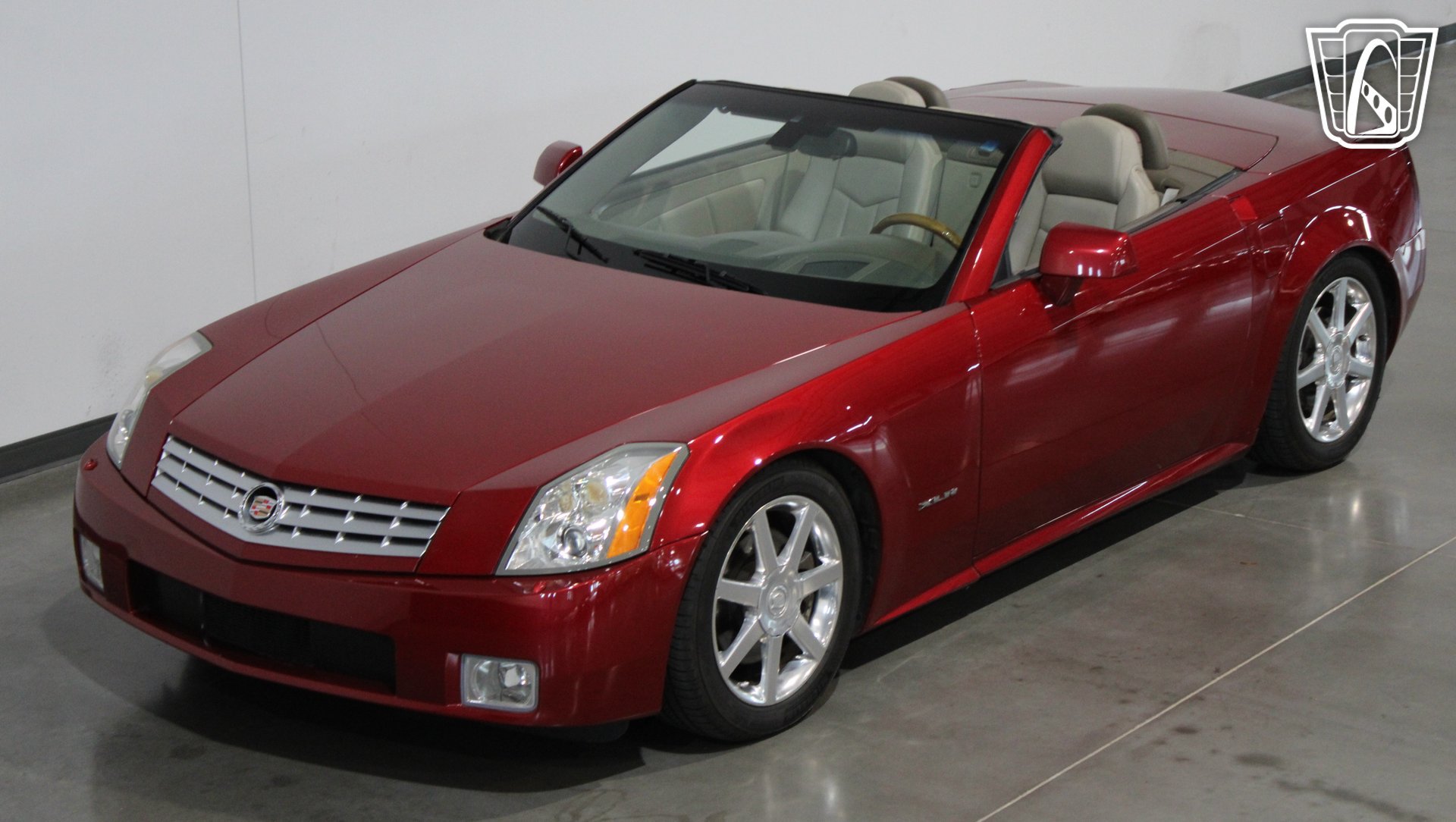 Used 2004 Cadillac XLR RWD image 22
