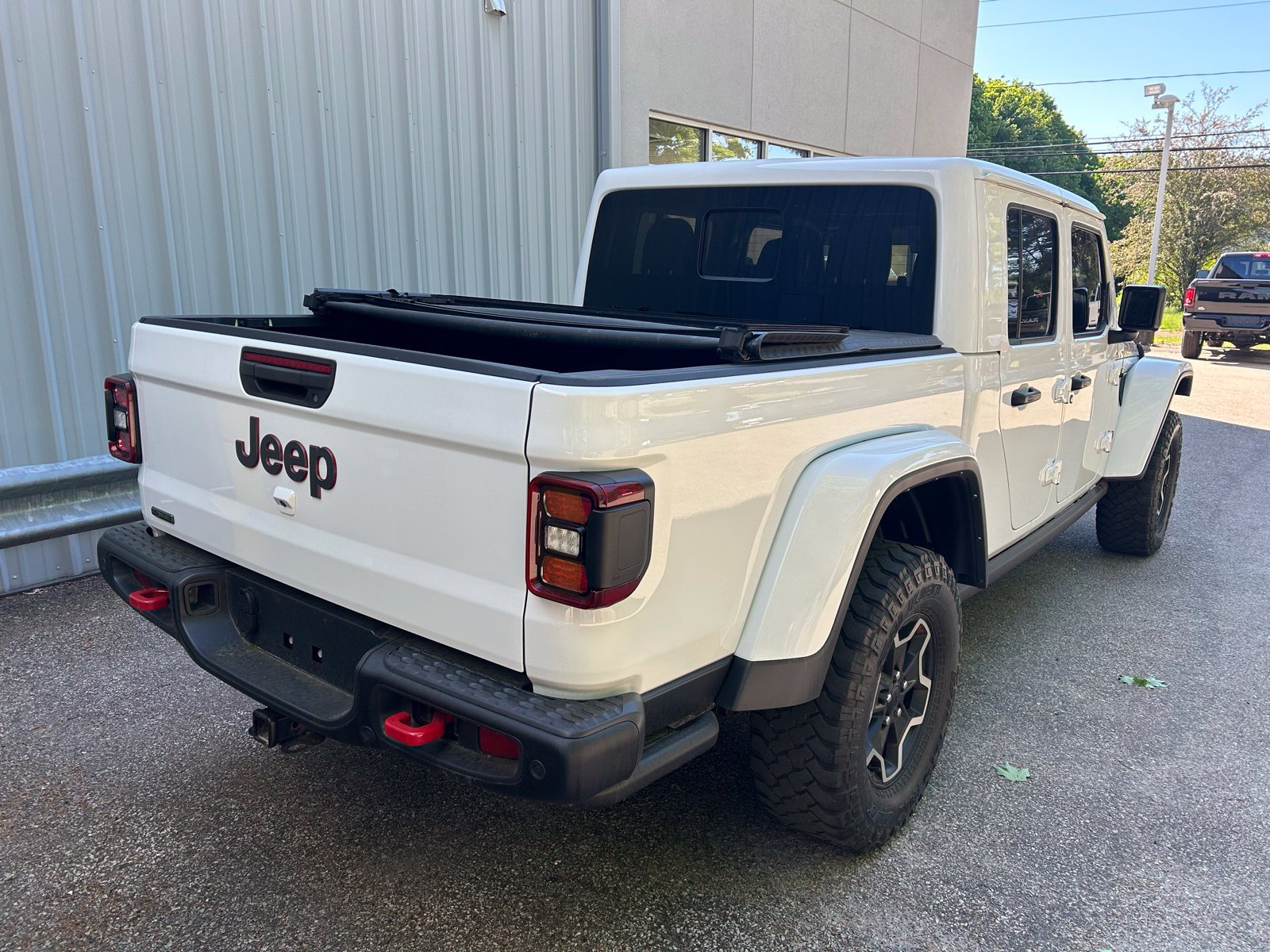 Used 2021 Jeep Gladiator Rubicon w/ Uconnect 4C Nav & Sound Group AWD/4WD image 5