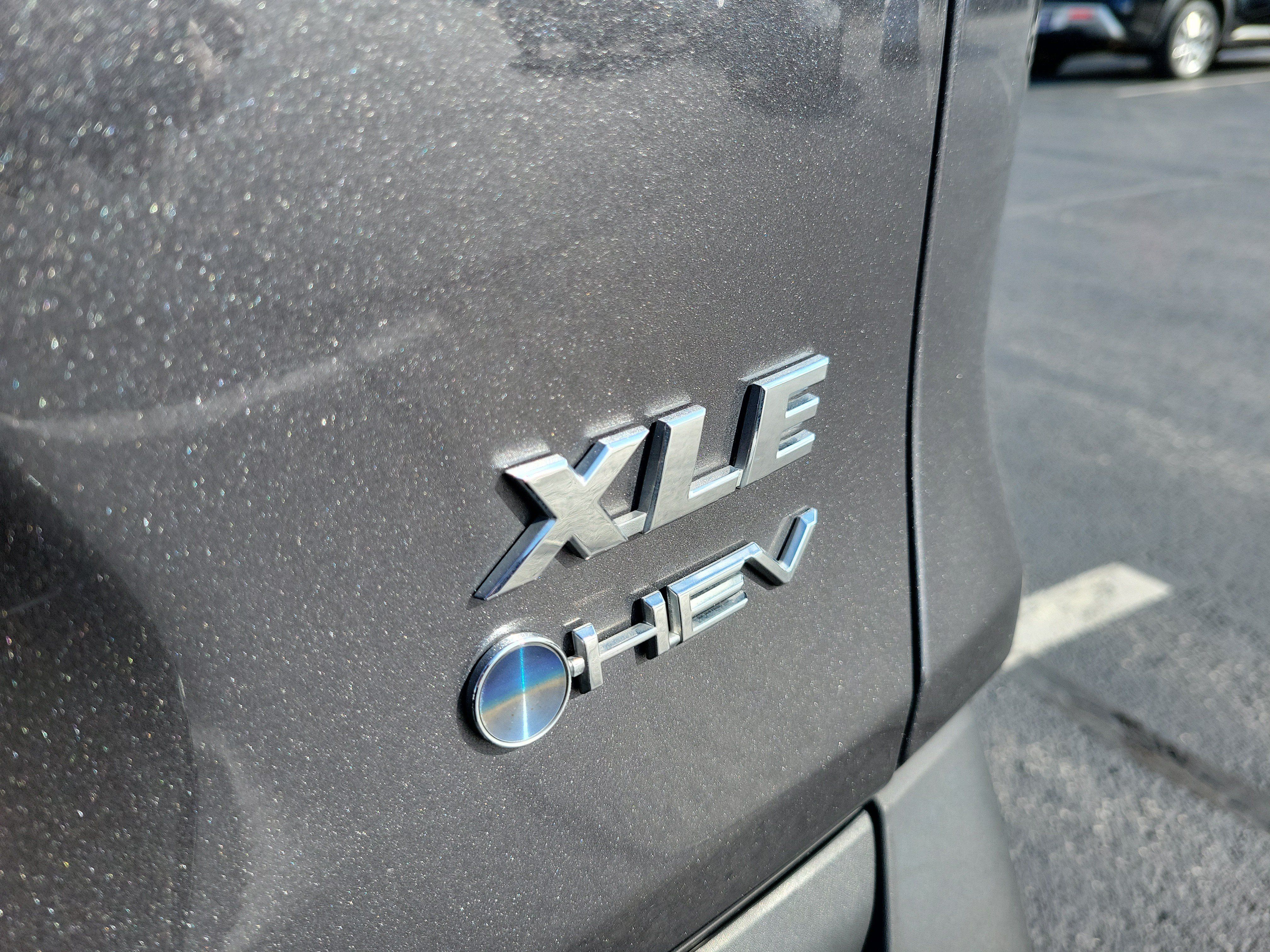 Certified 2025 Toyota RAV4 XLE AWD/4WD image 8