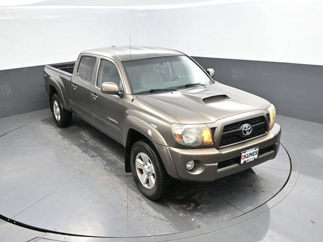 Used 2011 Toyota Tacoma 4x4 Double Cab w/ TRD Sport Pkg w/JBL Audio image 35