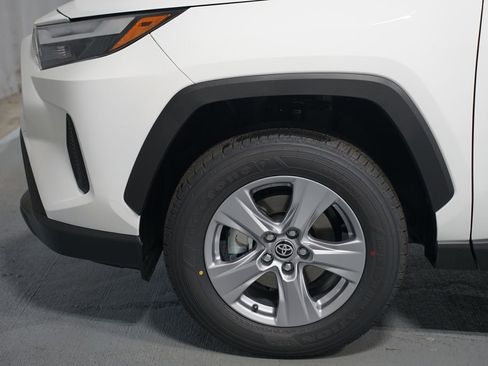 New 2025 Toyota RAV4 XLE image 5