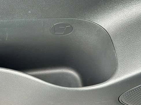 Used 2023 Nissan Rogue S AWD/4WD image 20