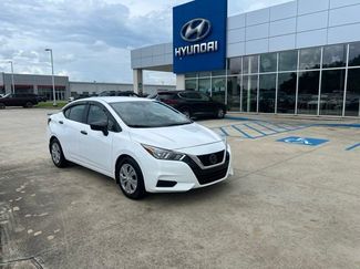 Used 2020 Nissan Versa S FWD video 1
