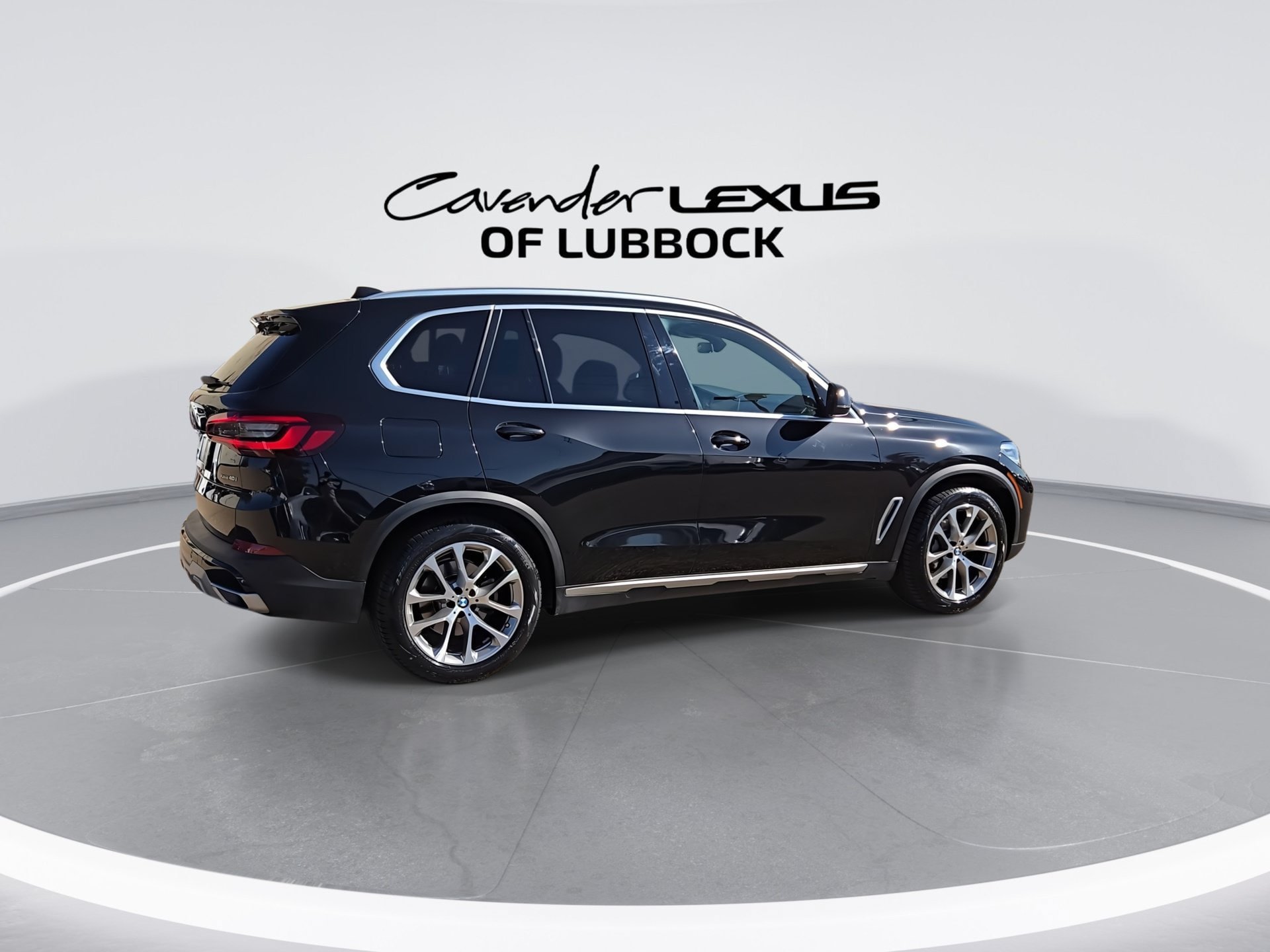 Used 2022 BMW X5 xDrive40i w/ Premium Package AWD/4WD image 8
