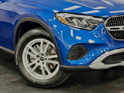 Used 2026 Mercedes-Benz GLC 300 image 4